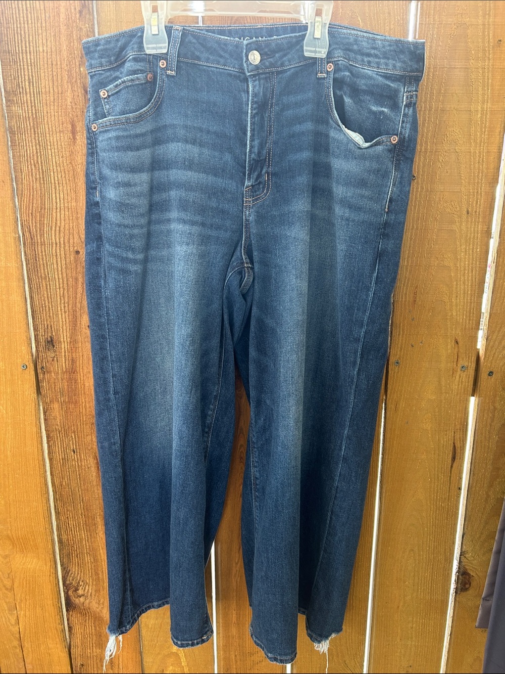 American Eagle low-rise baggy wide leg jeans size 14 short